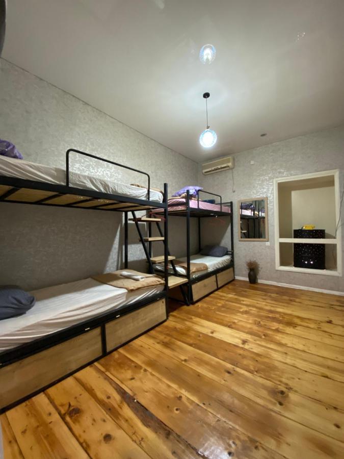 Traveler Hostel Tiflis Exterior foto